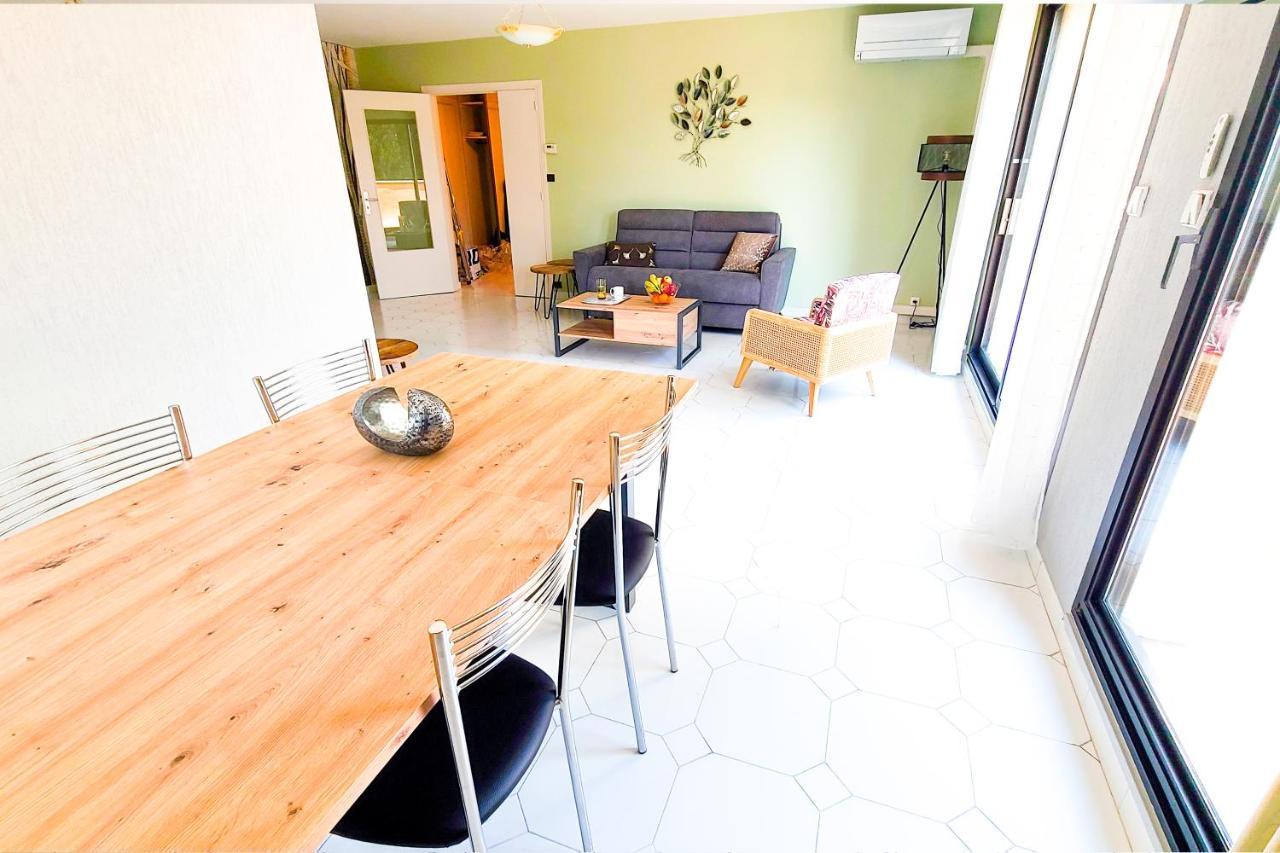 Regard Sur Les Remparts - Terrasse & Parking Appartement Avignon Buitenkant foto