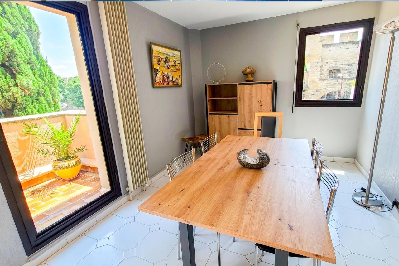 Regard Sur Les Remparts - Terrasse & Parking Appartement Avignon Buitenkant foto